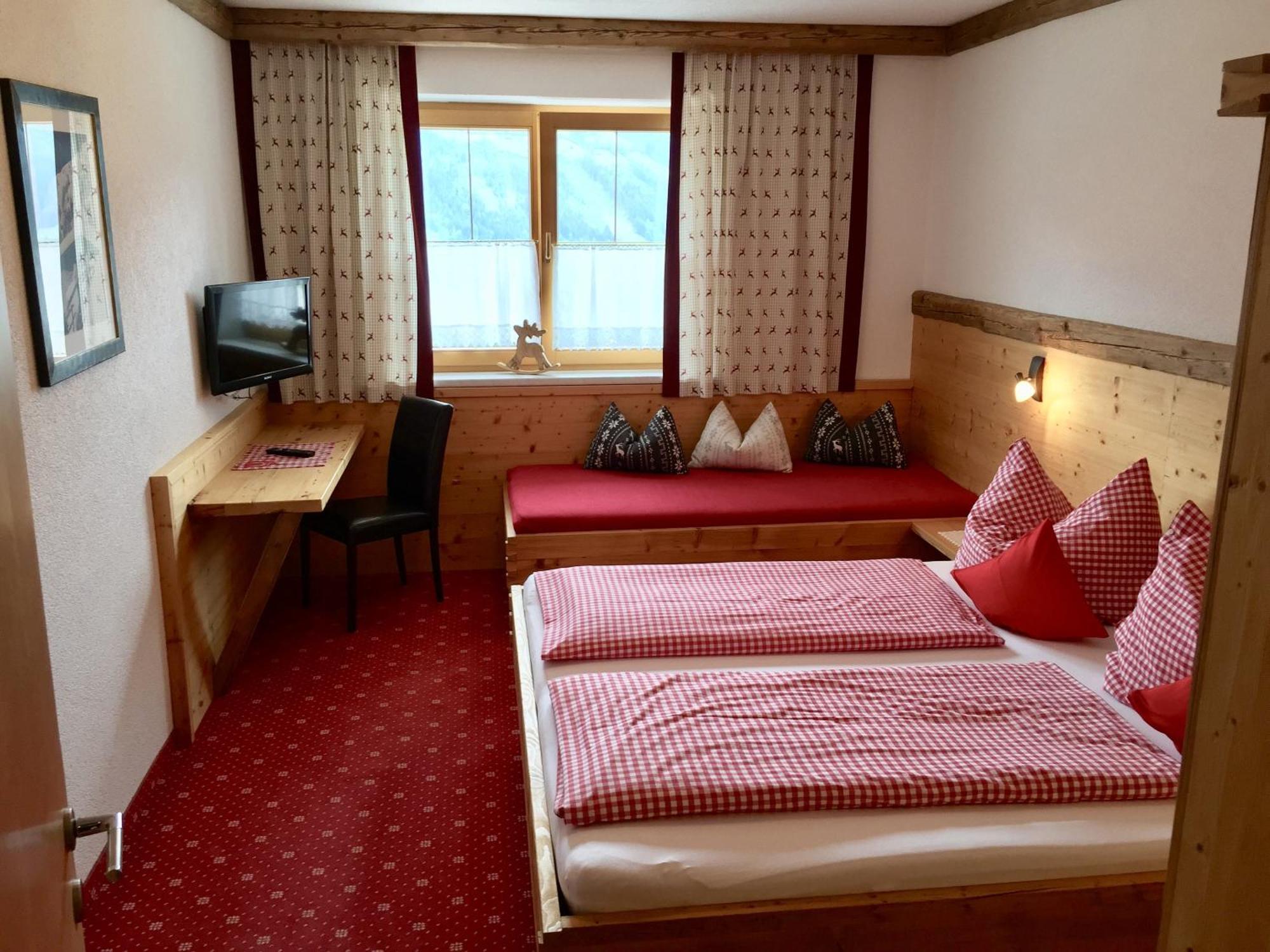 Landhaus Rieder Im Zillertal Aschau Im Zillertal Quarto foto